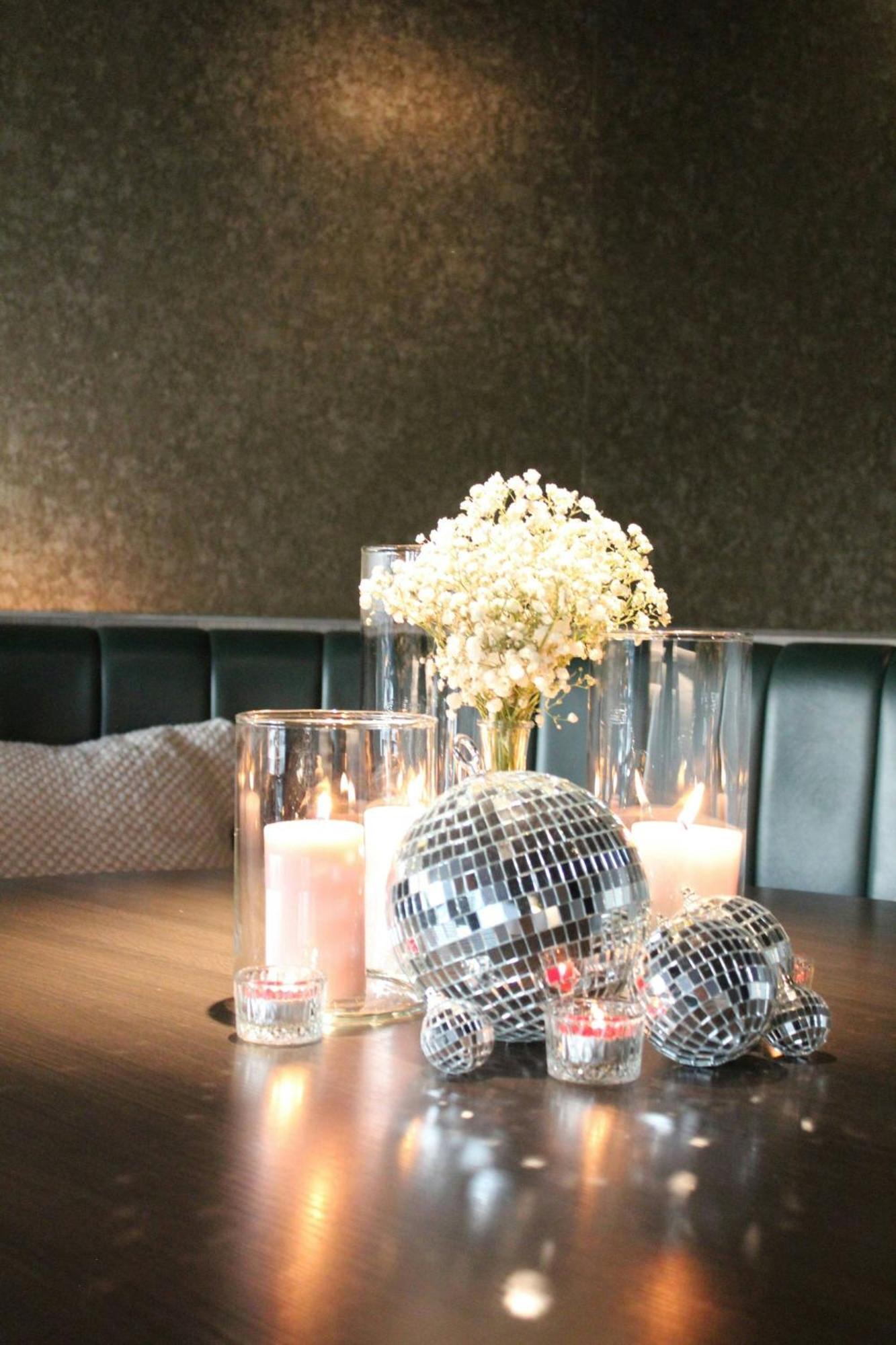 ミッドナイト ホテル オートグラフ コレクション キャンベラ エクステリア 写真 The interior of the restaurant