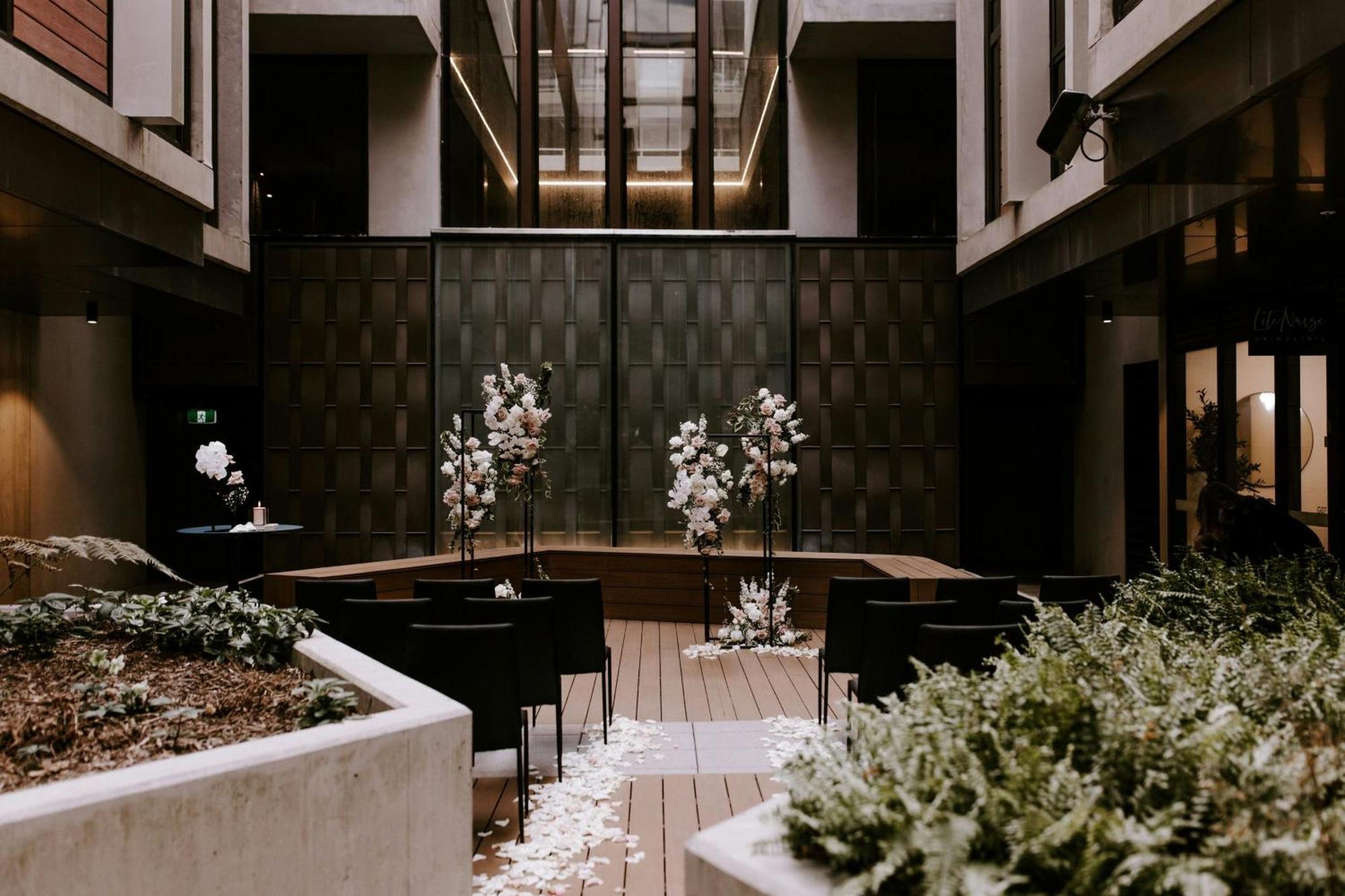 ミッドナイト ホテル オートグラフ コレクション キャンベラ エクステリア 写真 The interior of the hotel