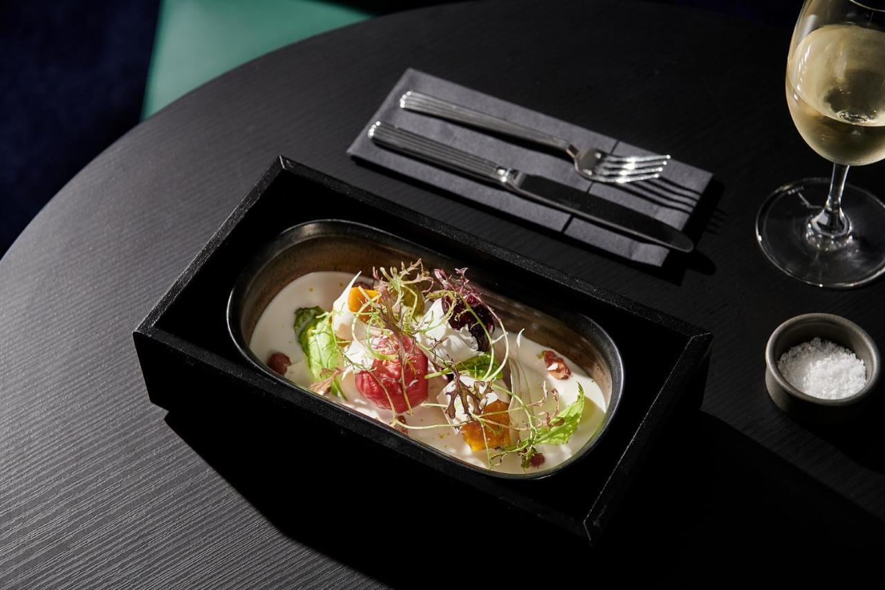 ミッドナイト ホテル オートグラフ コレクション キャンベラ エクステリア 写真 A dish at the restaurant